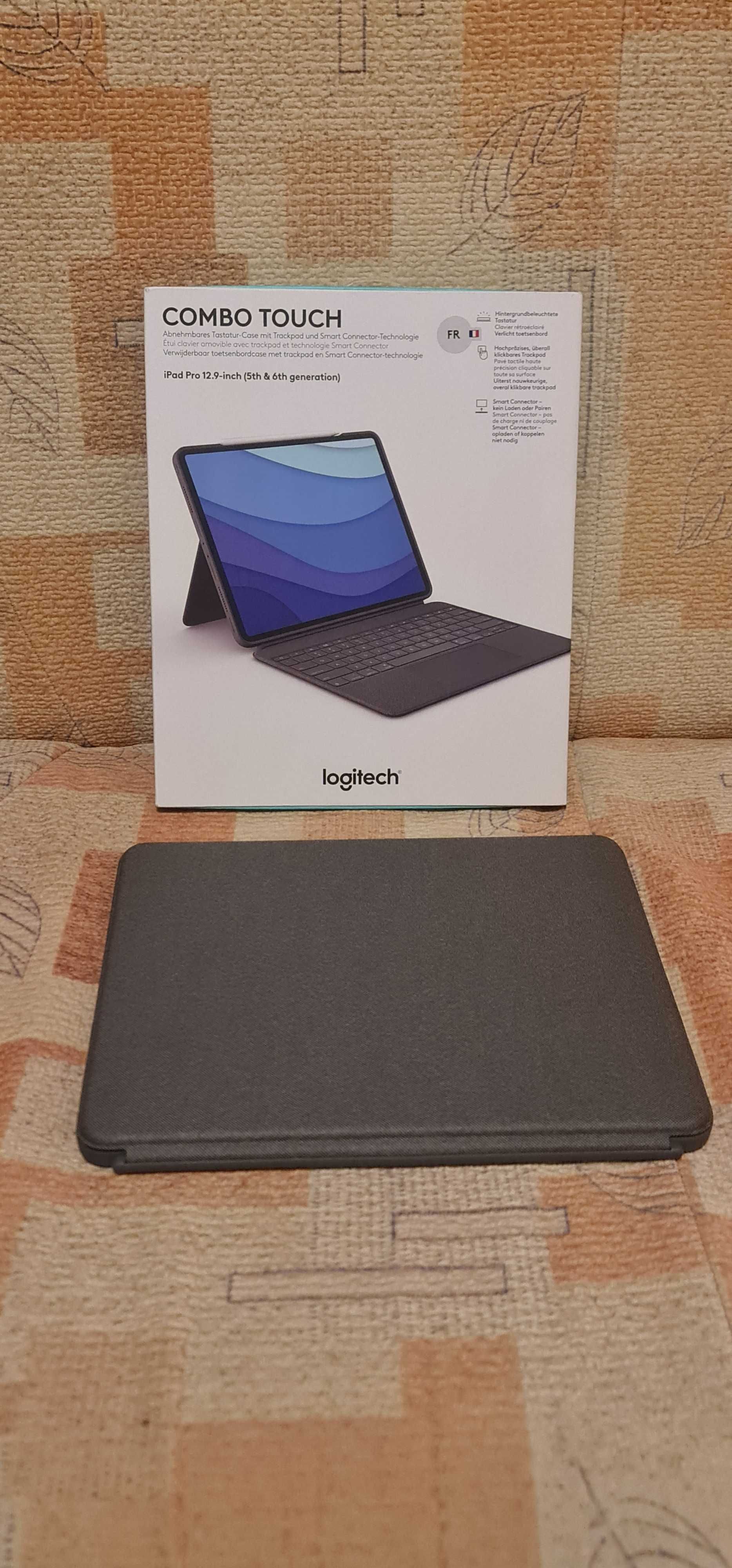 Husa Logitech Combo Touch- iPad Pro 12.9" (5th and 6th generation)