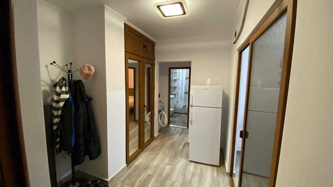 VAND apartament 2 camere C5 - modernizat (sau SCHIMB cu 3 cam.)