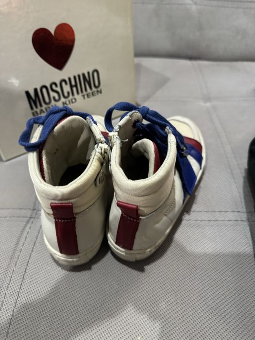 Лот Nike Moshino - 25лв.
