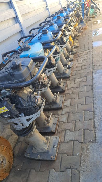 Inchiriez compactor, mai pamant, cangur