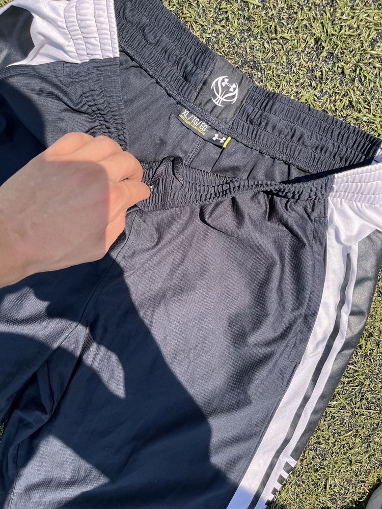 Under Armour къси гащи
