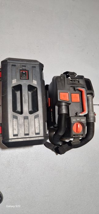 Milwaukee,Wurth aspirator pe acumulator