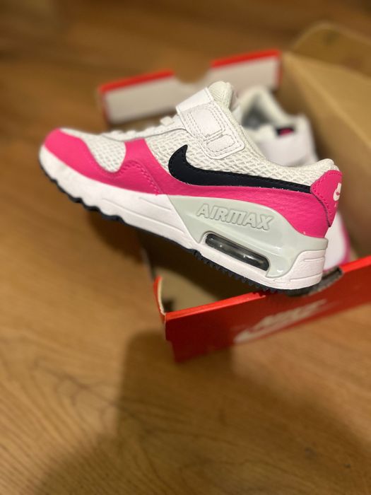 Детски маратонки Nike за момиче