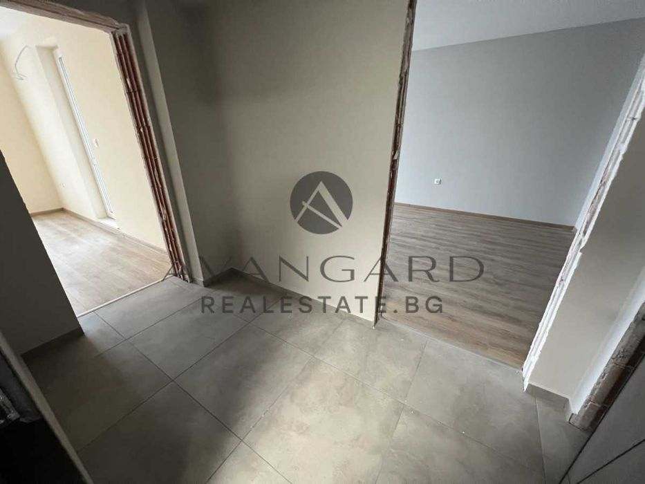 Продава се Двустаен апартамент в Пловдив, Христо Смирненски - 82 кв.м за 1391 €/кв.м - Снимка #4