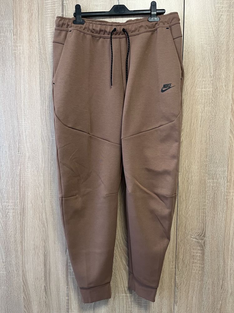 Nike tech fleece