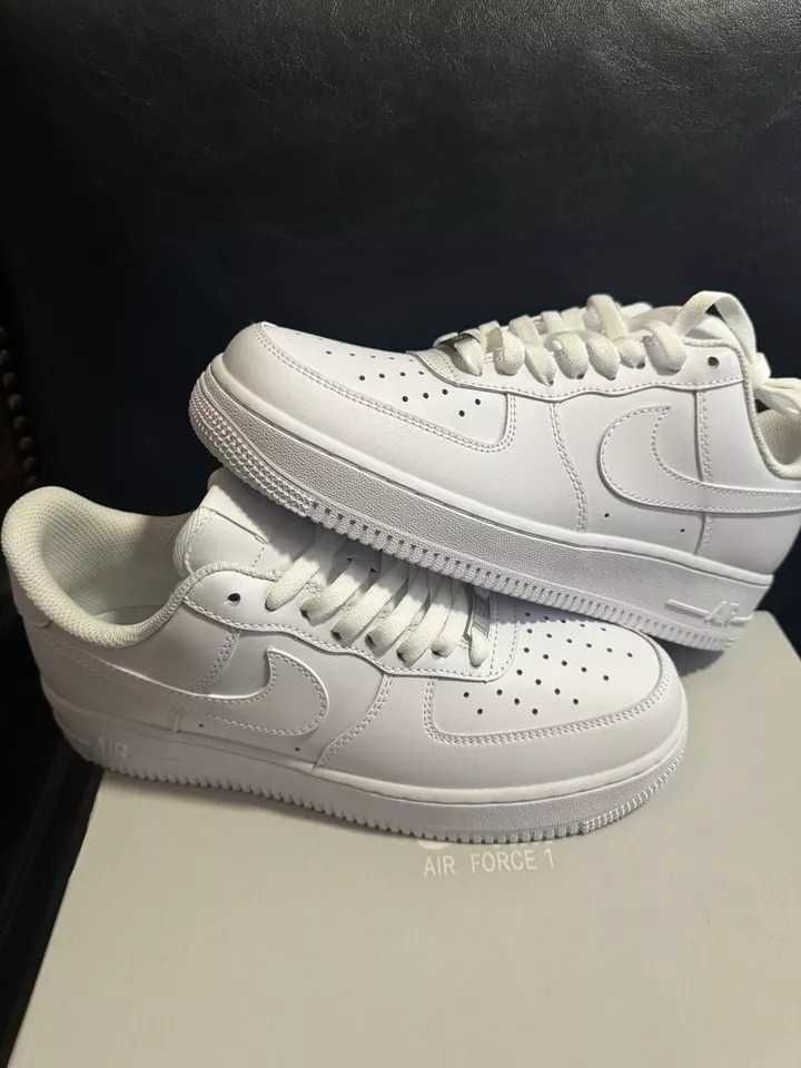 POPULAR Nike Air Force 1 07' Triple White (36-47 номер)