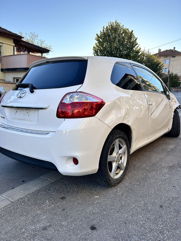 Toyota Auris Тойота Аурис 1.6 VVT-I.132кс.2010г!!! На части!!!
