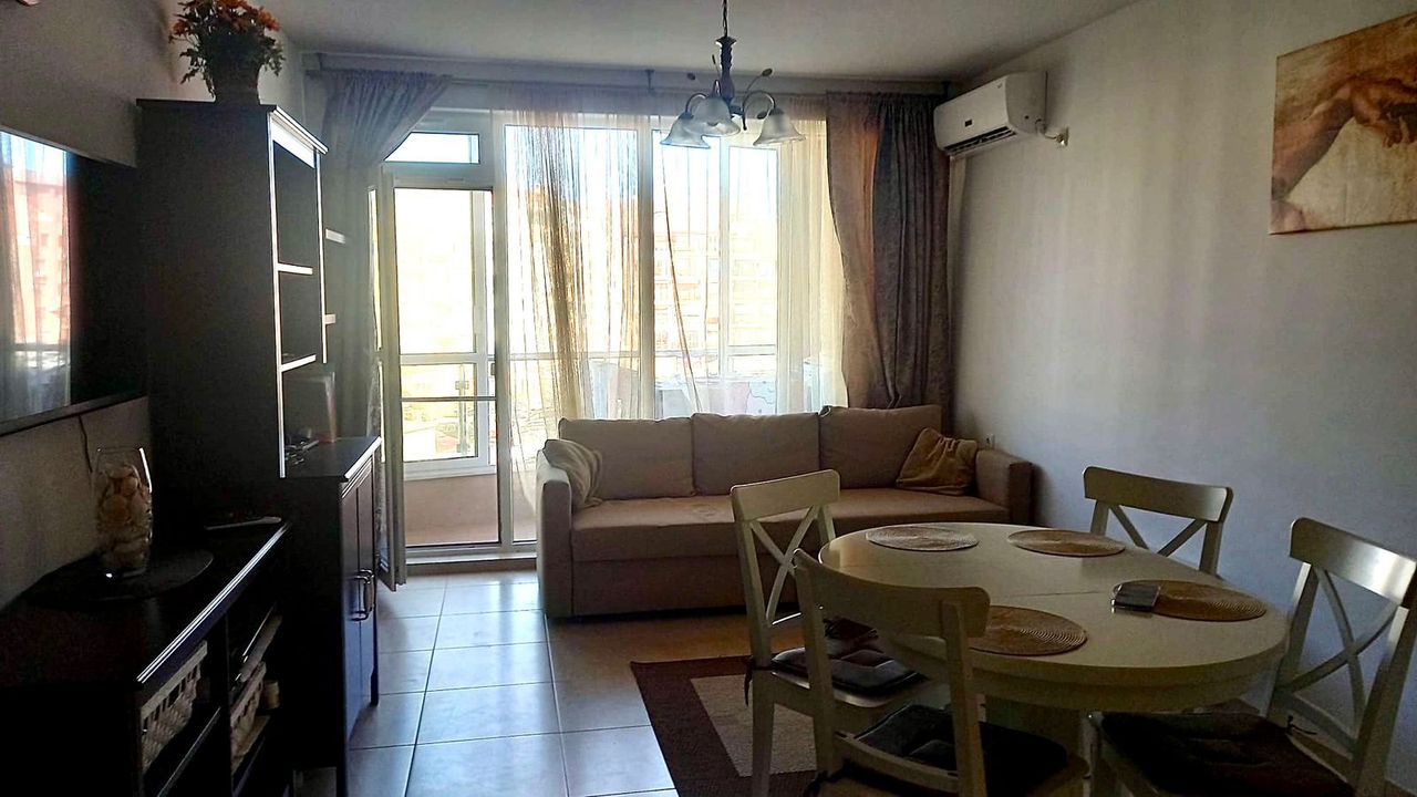 Продава се Двустаен апартамент в Поморие - 72 кв.м за 1320 €/кв.м - Снимка #1