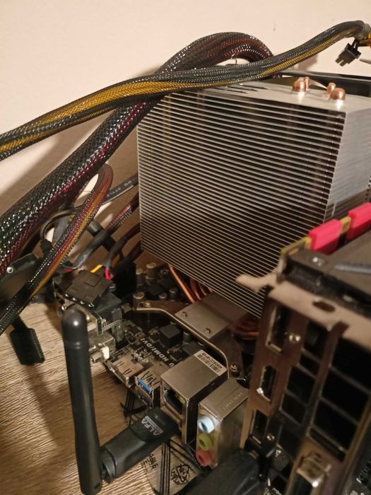 i7 7700k, 16gb ddr4, GA-B150M-HD3 , arctic freezer i32