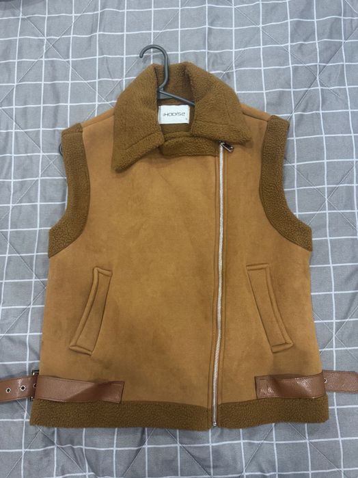 Жилетка теплая коричневая