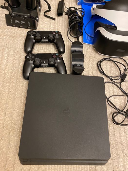 PS 4 1 TB slim +VR + joystik