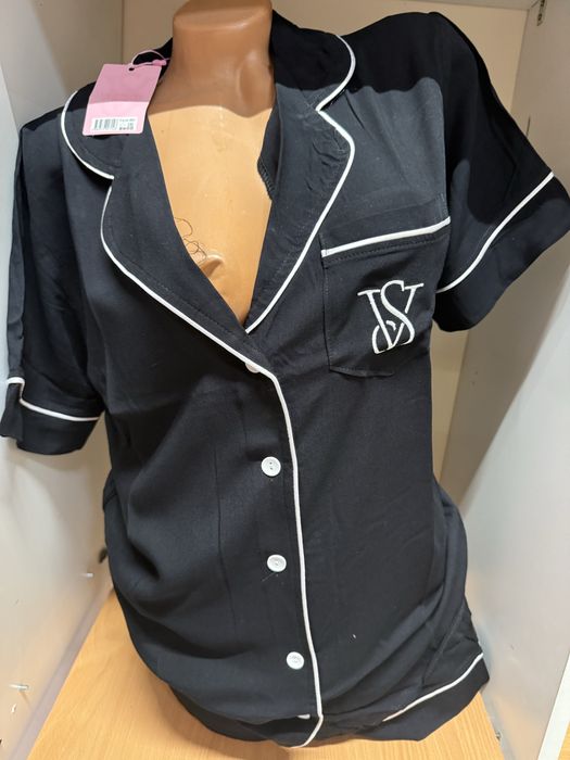 Pijama Victoria Secret , Louis Vitton