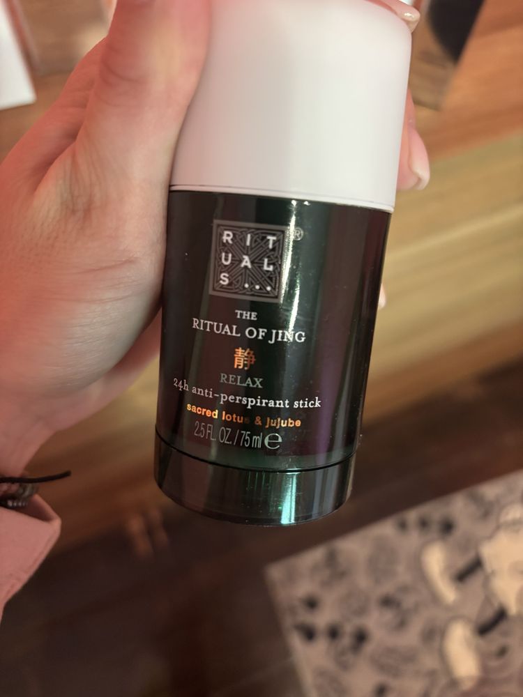 Козметика Medicube,Dior,Rituals