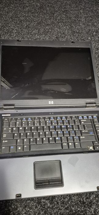 Vând Laptop hp defect