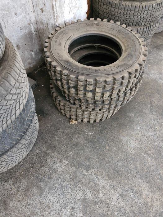 Продавам гуми втора употреба