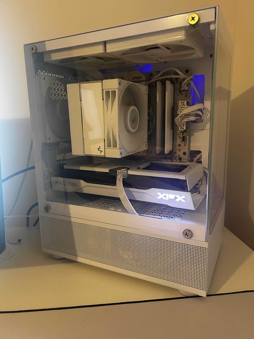 PC Gaming Ryzen 5 9600X Radeon 9060 XT