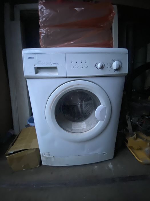 Стиральная машина ZANUSSI