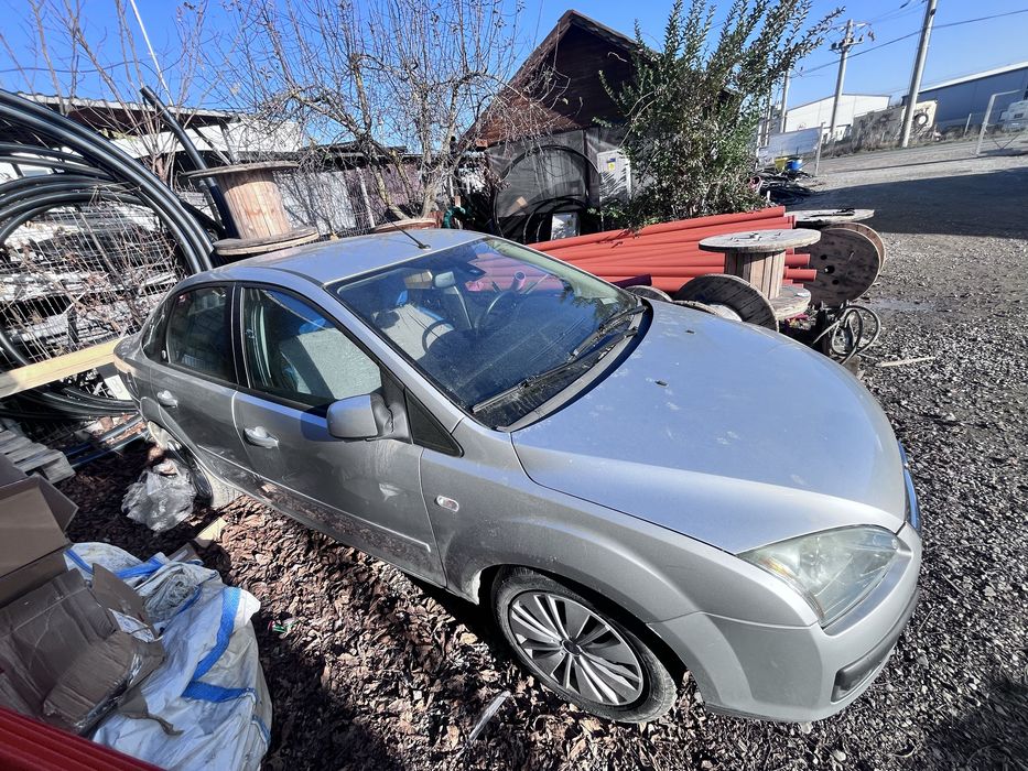 Ford Focus 1.6 benzina Dezmembrari