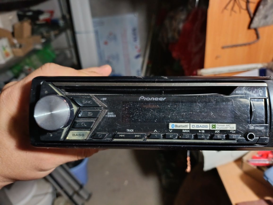 Магнитола Pioneer deh-4050 bt