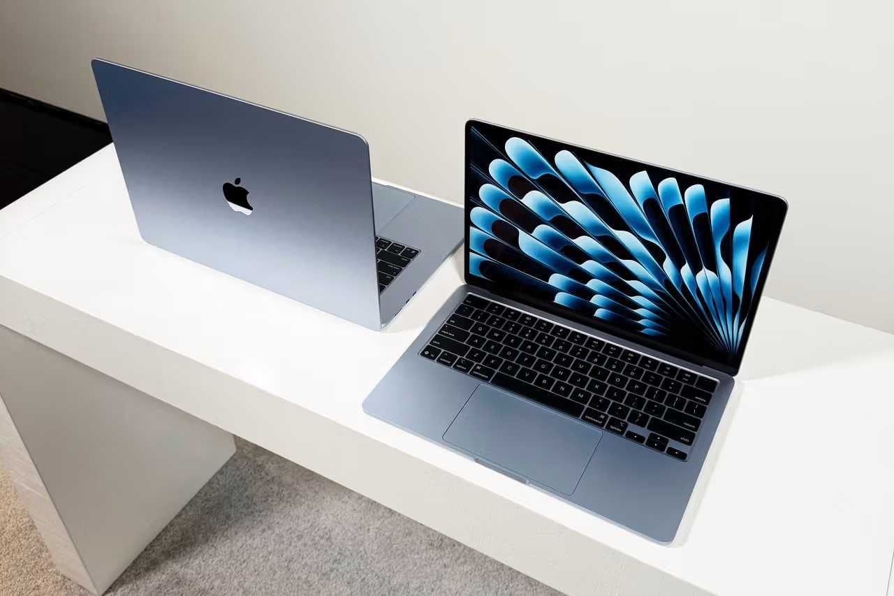 НОВ MacBook Air 2025 M4 13" 10C/10G 24GB 512SSD Sky Blue ГАРАНЦИЯ
