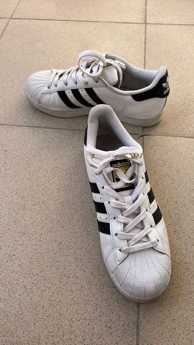 Adidas superstar