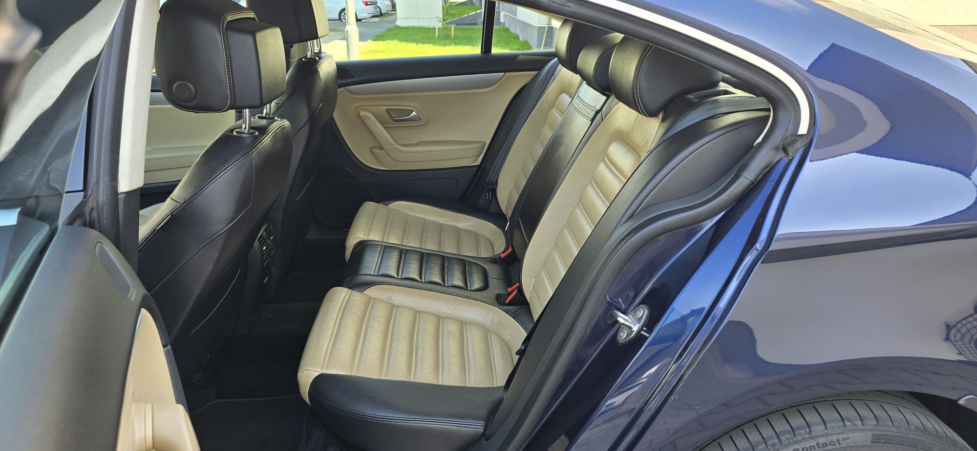 Volkswagen Passat CC 2.0 TDI 177 CP

Bi-Xenon + LED
Dubluclimatronic
N