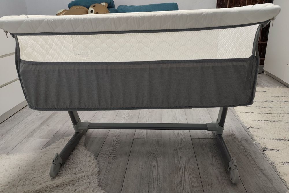 Co sleeper bebeluși