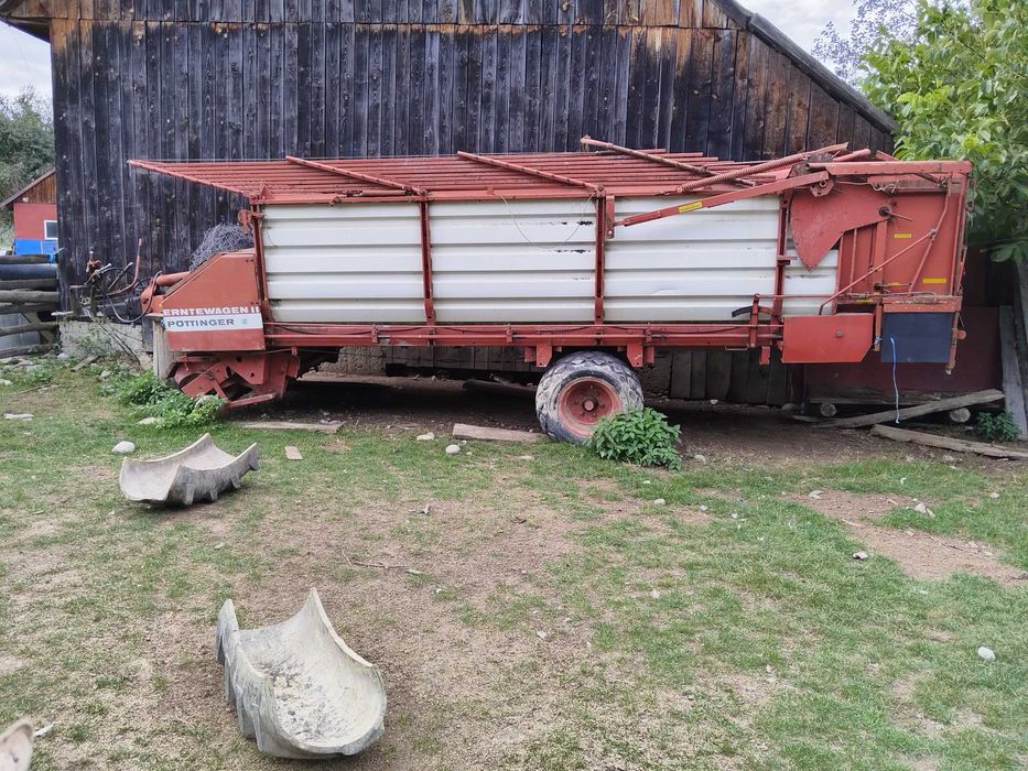 Remorca adunat fan ladewagen