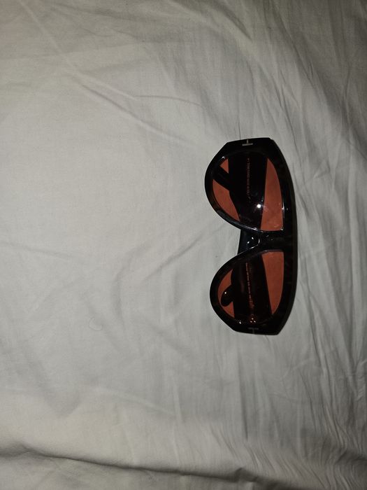 Ochelari de soare,Tom Ford,pentru femei, 450 lei