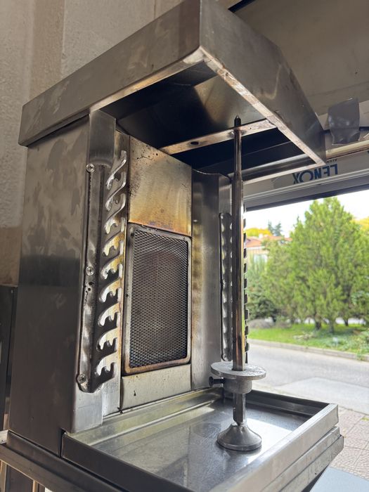 Грил за дюнер + голям нож – отлично състояние