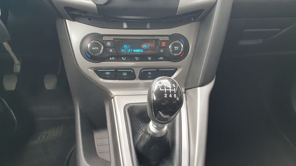 Ford Focus 3 MK3 Titanium 1.6D Euro 5 Climatronic  poze reale