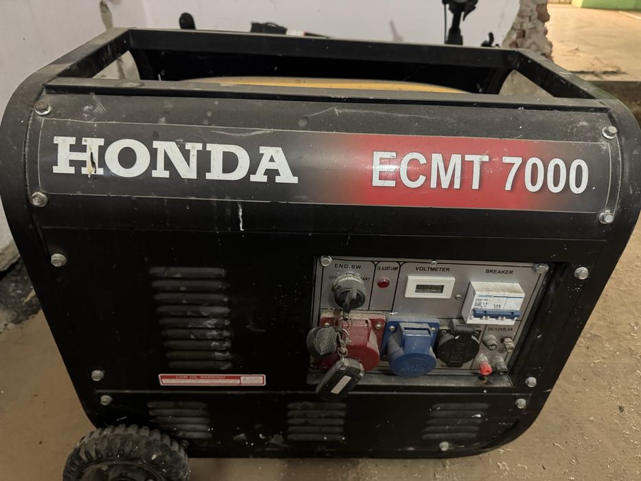 Generator honda ECMT7000 perfecta stare
