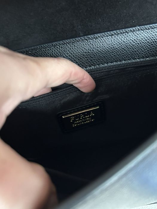 Оригинална чанта Furla среден размер