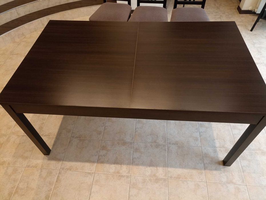 Разтегателна маса за трапезария + 6 стола