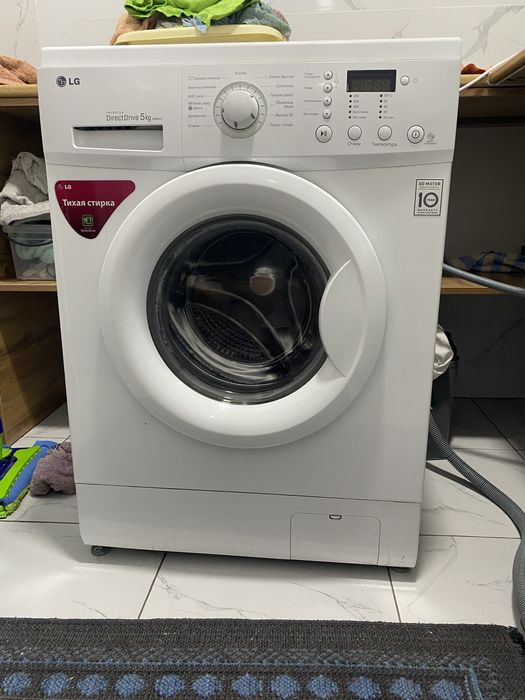 Продаю не рабочаю стиральную машину