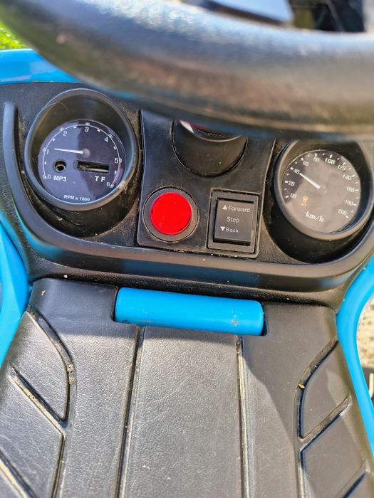 Mașinuță electrică