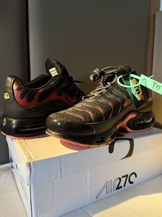 Nike Air Max Plus “Black/Total Orange”