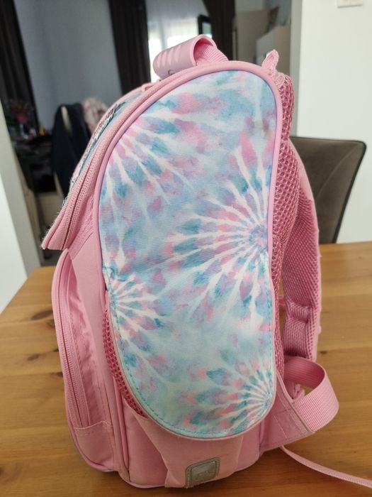 Ghiozdan scoala primara.