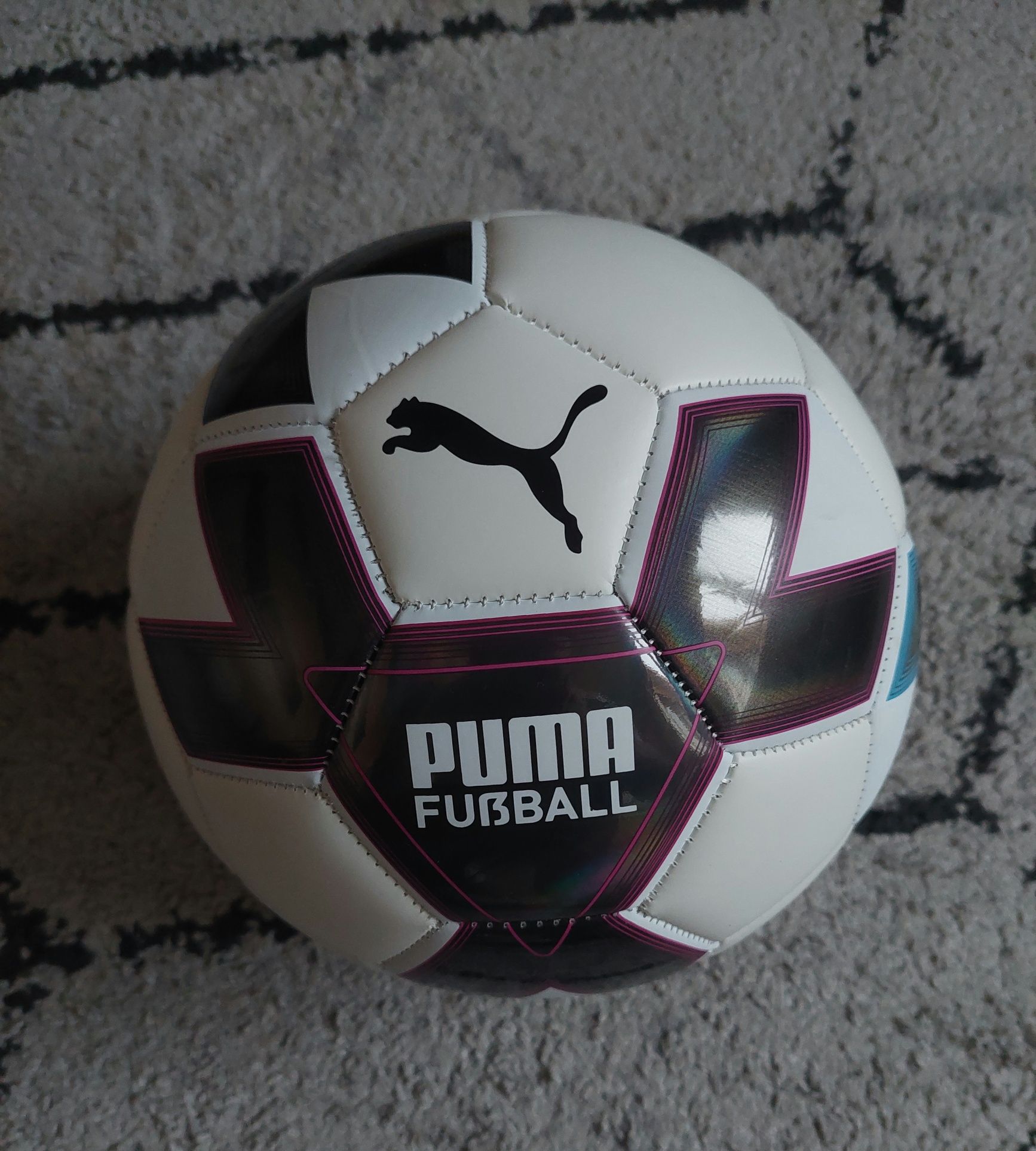 (27.04) Футболни топки PUMA и UMBRO