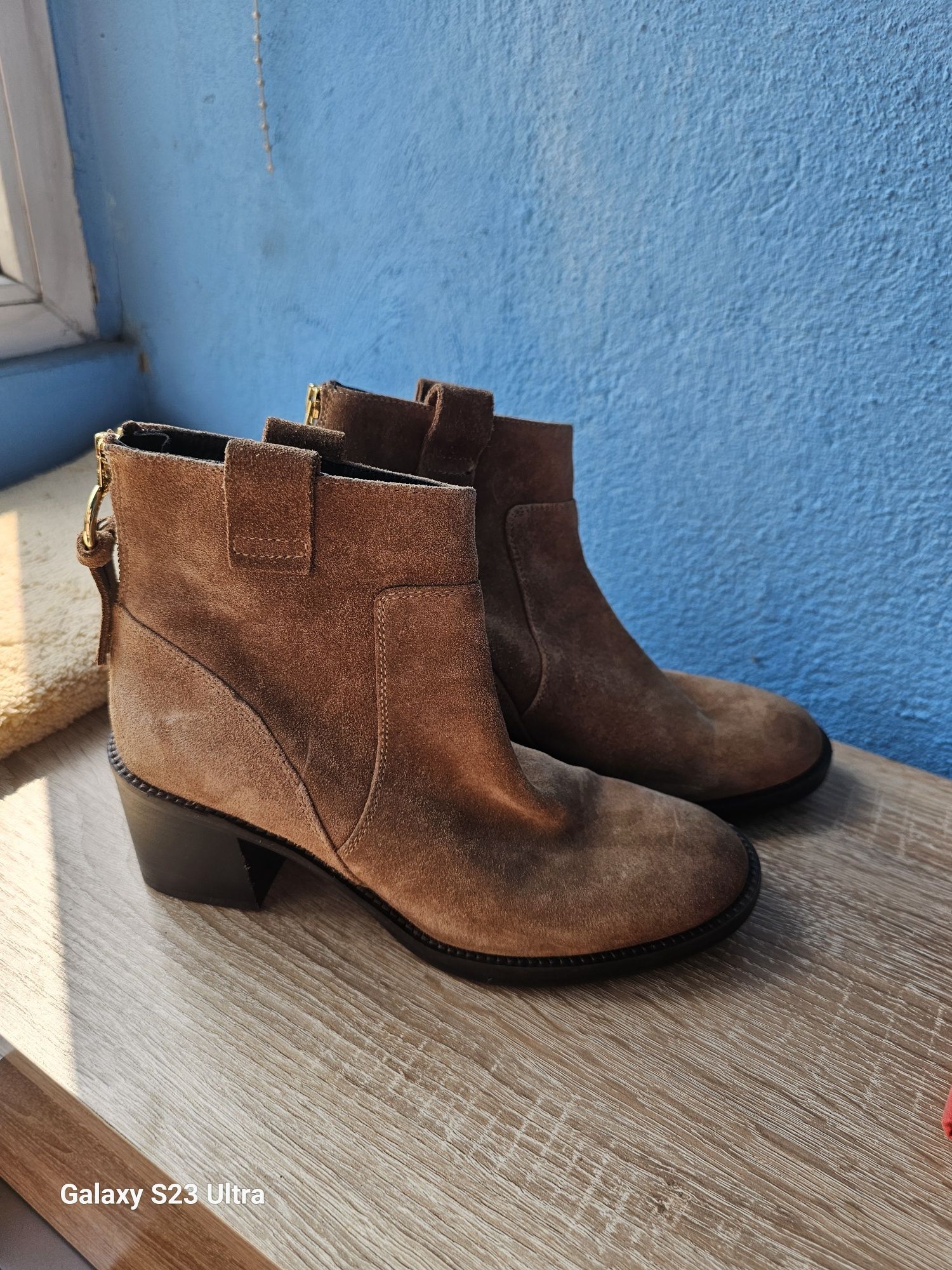 Botine Geox, piele întoarsă, mărimea 37