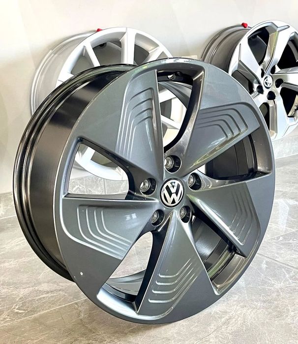 Jante Golf 6  Golf 7  Golf 8  Golf Electric  Id3  Passat 3C B8  Passat B9  iD Buzz Cargo  T-roc 18 inch noi