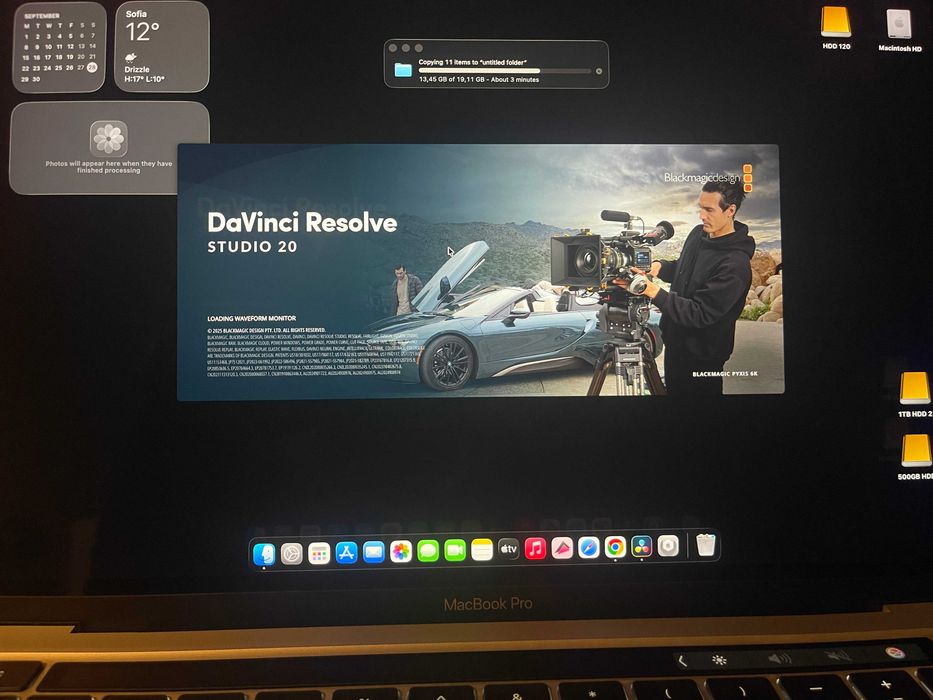 M1 MacBook Pro 13.3'' 8-CPU, 8-GPU, 8RAM, 512SSD