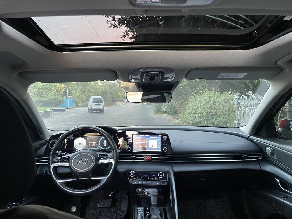 Hyndai elantra продается