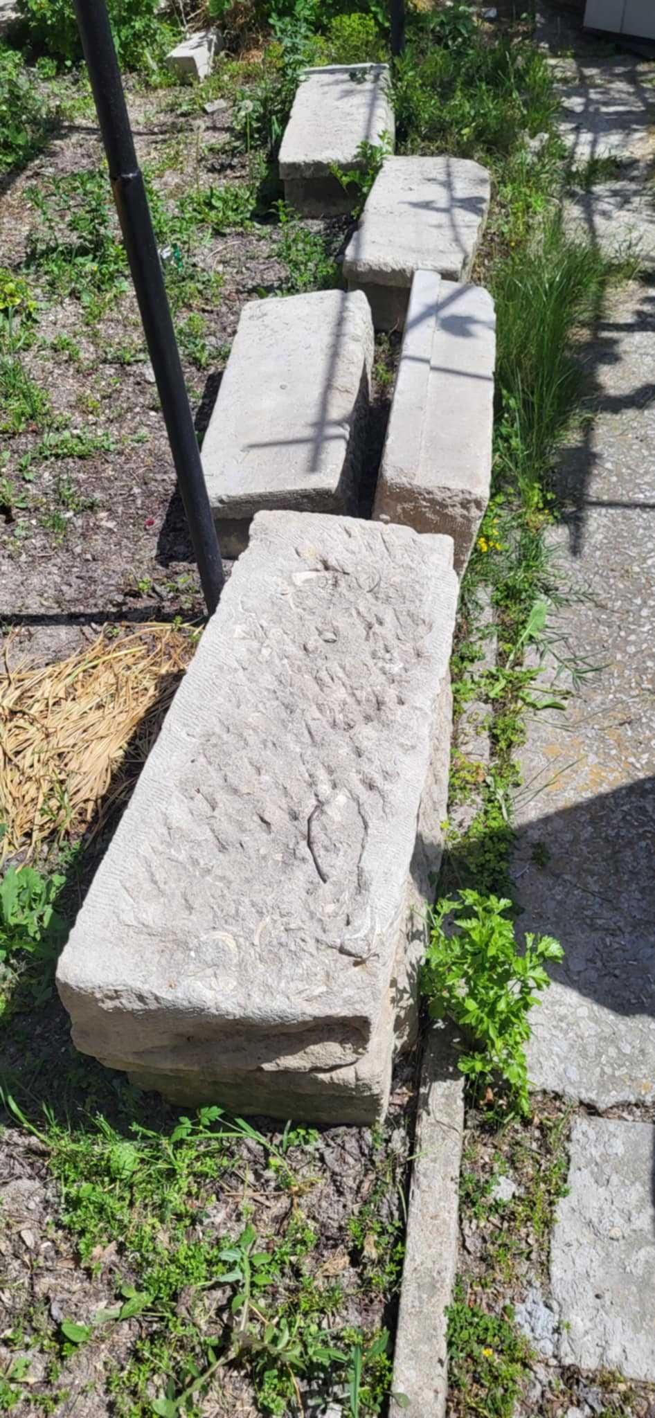 Стъпала от дялан камък