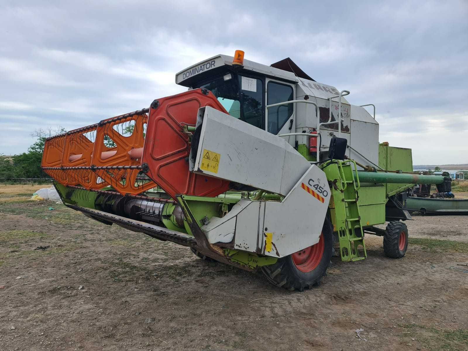 Combina Claas Dominator 150