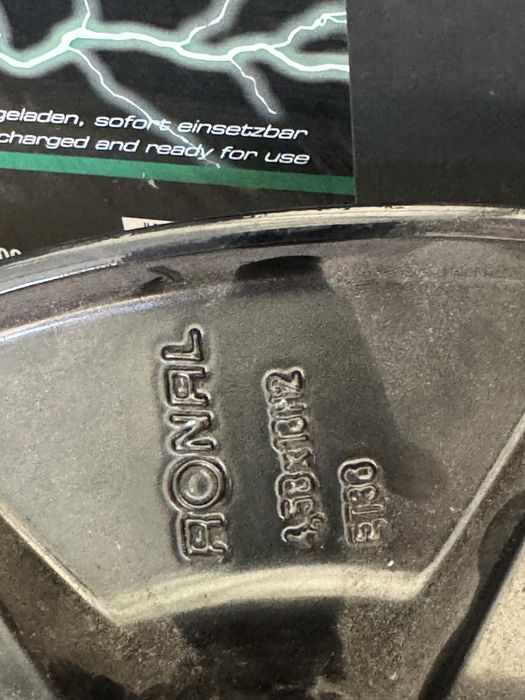 Резервна гума Мерцедес 18 патерица