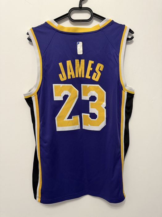 Потник Nike на Lakers