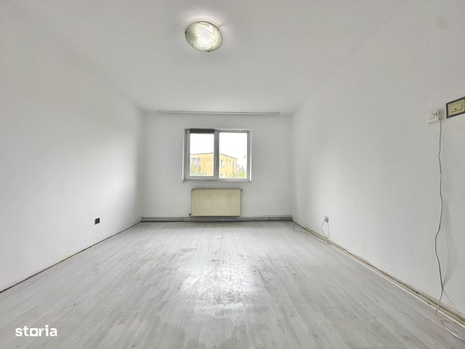 Apartament 3 camere de vânzare – zona Florilor, Str. Mimozei