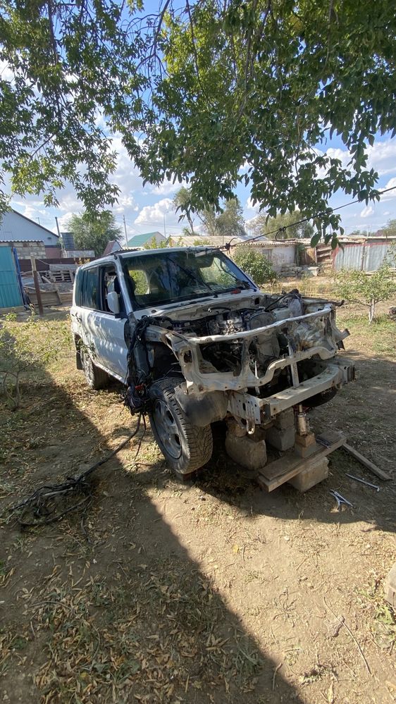 Автозапчасти Паджеро Ио