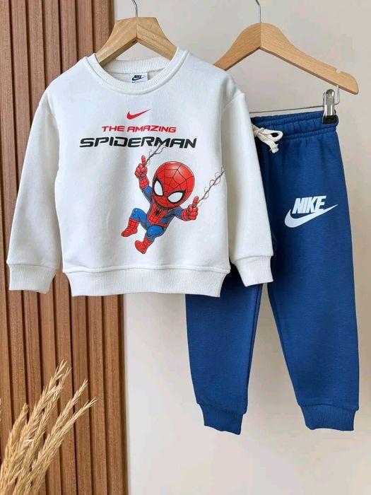 Детски комплект на Найк